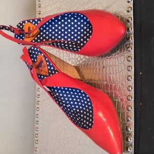 Rocket Dog red leather wooden heel pump size 9 NEW